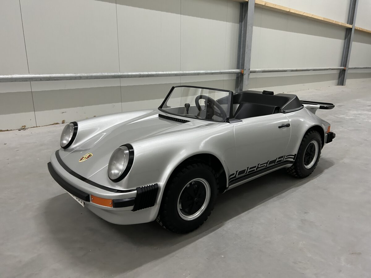 Een fantastische junior auto. / A fantastic junior car.